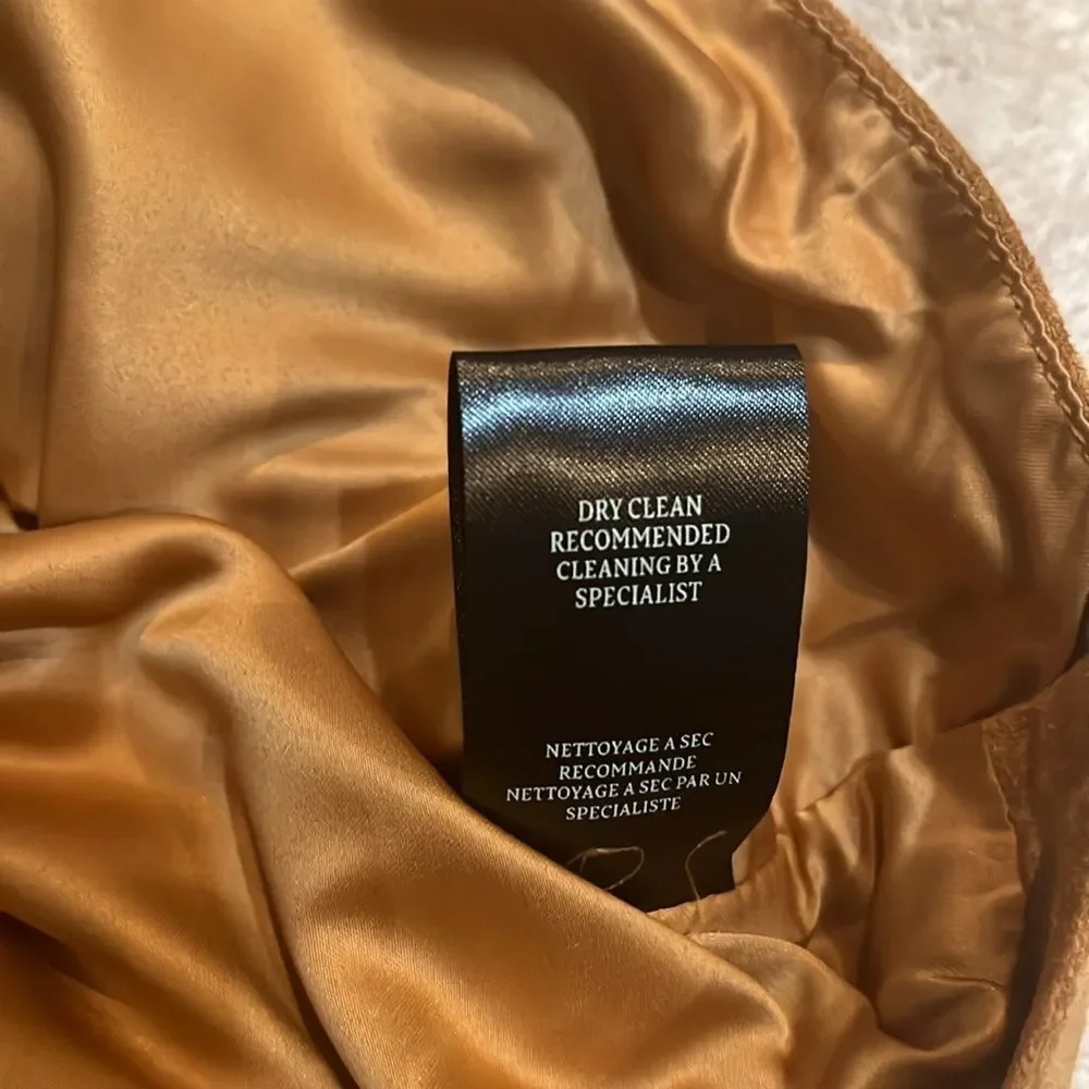 NWT BlankNYC faux suede Carmel mini skirt. Size 25 - Picture 5 of 7